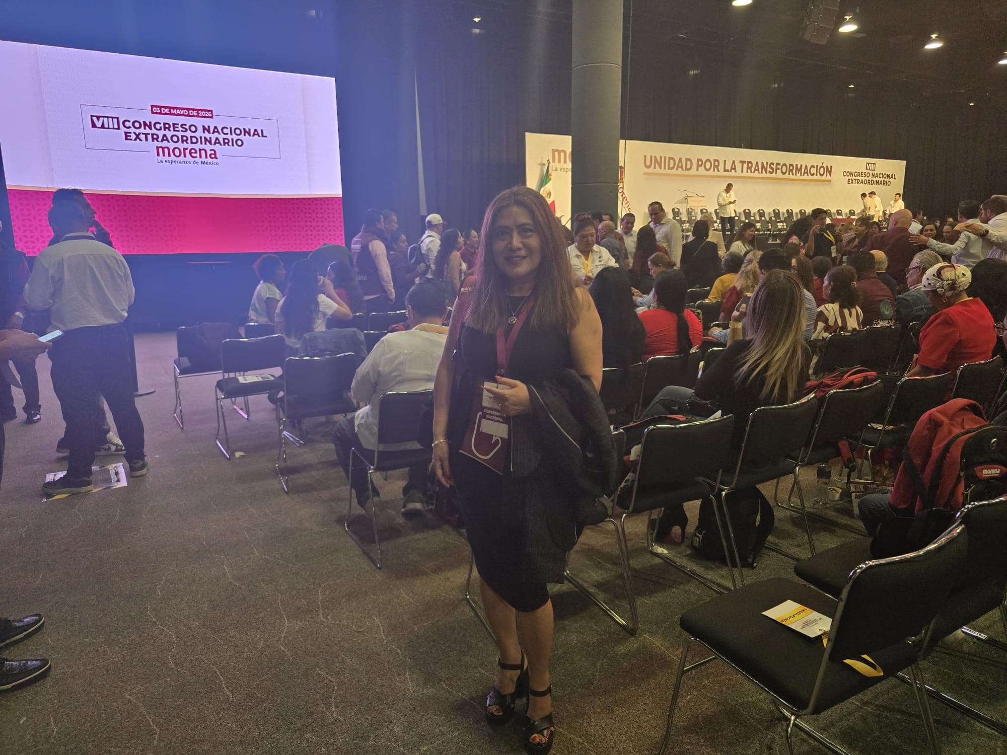 Congresistas mexicanos del exterior en el VIII Congreso Extraordinario de Morena